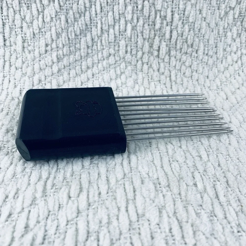 Pampered Chef Hold N Slice Holder for Slicing Onion Tomato‎ Cheese Fruit Slicer